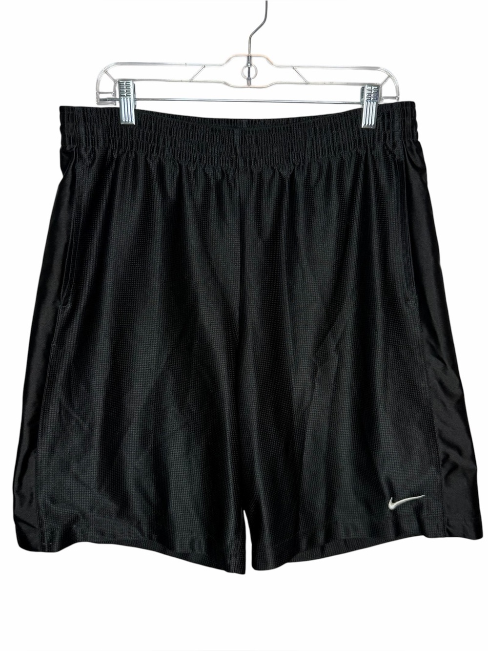 Vintage Nike Black Men’s Large Basketball Shorts